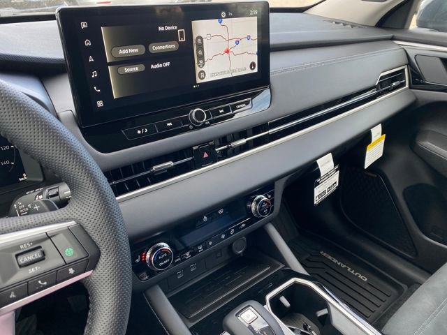 New 2026 Mitsubishi Outlander SE image 18