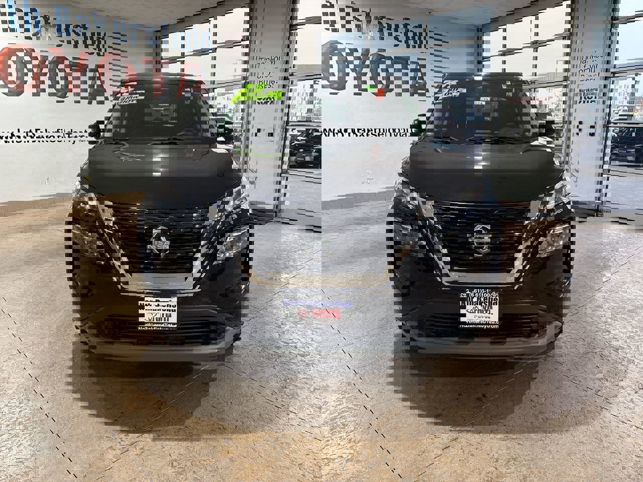 Used 2023 Nissan Rogue SV image 5