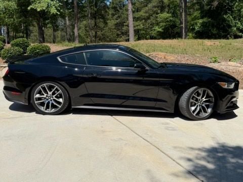 Used 2016 Ford Mustang GT Premium w/ Equipment Group 401A RWD image 2