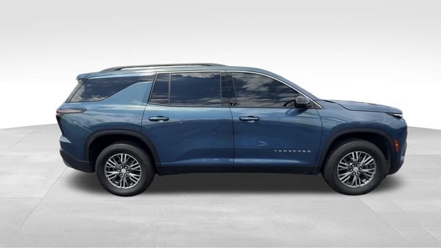Certified 2024 Chevrolet Traverse LT w/ Trailering Package FWD image 8