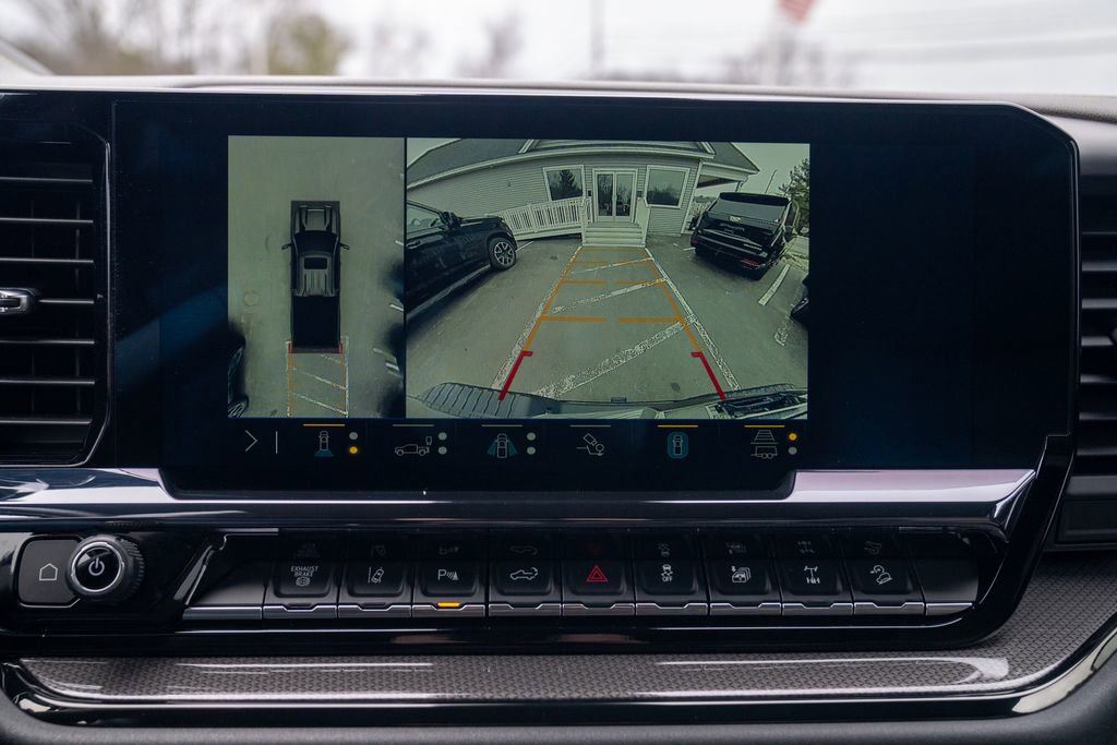 Used 2024 Chevrolet Silverado 2500 ZR2 w/ Technology Package image 23