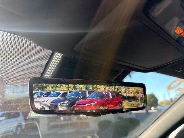 New 2026 Lexus TX 500h AWD image 31