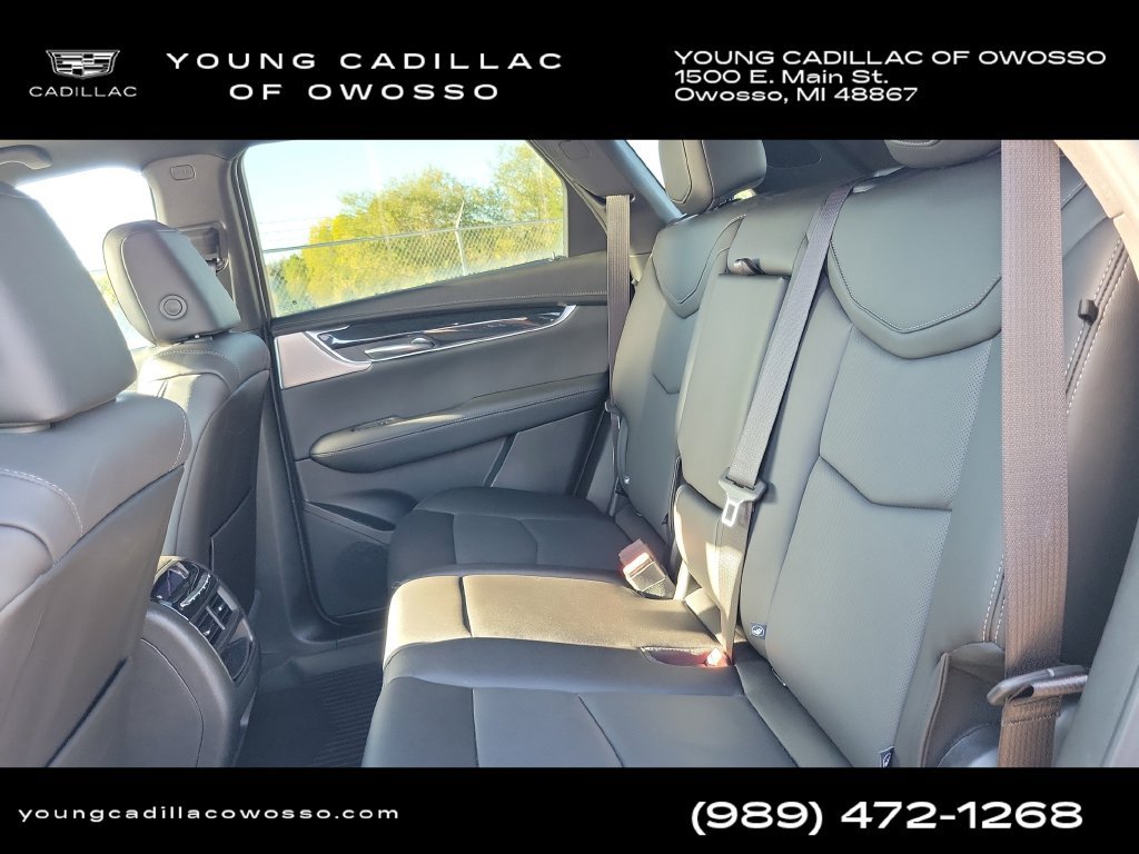 Used 2024 Cadillac XT5 Premium Luxury w/ LPO, Floor Liner Package AWD/4WD image 31