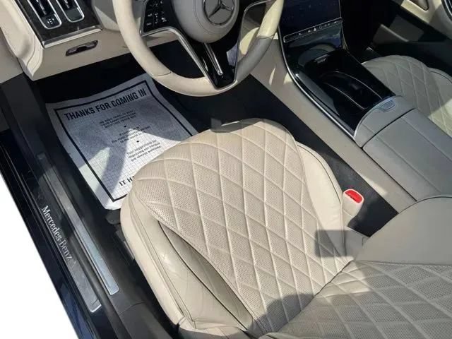 Used 2022 Mercedes-Benz S 500 4MATIC w/ 3D Technology Package image 10