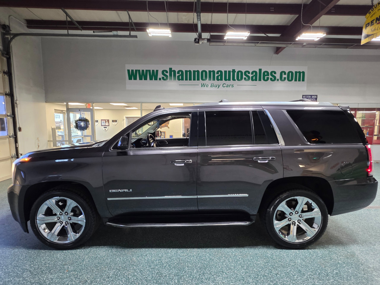 Used 2017 GMC Yukon Denali w/ Open Road Package image 10