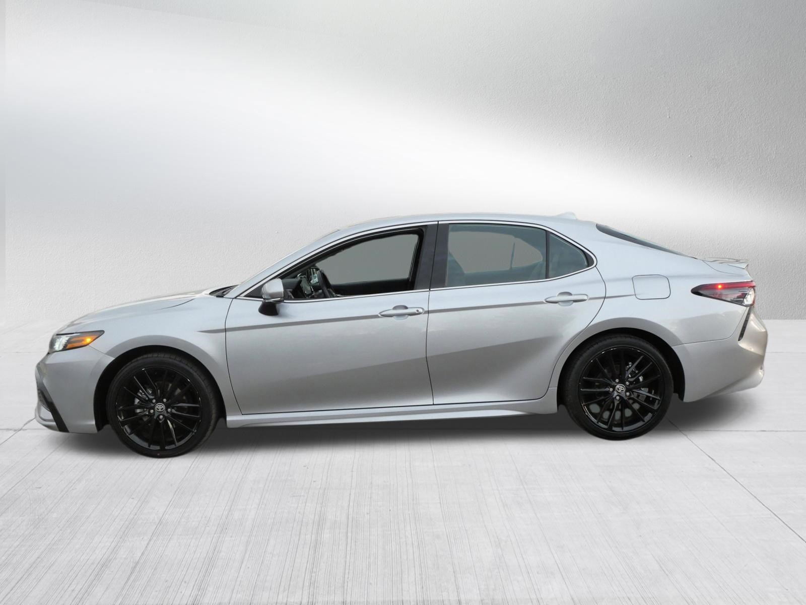 Certified 2024 Toyota Camry XSE FWD image 5