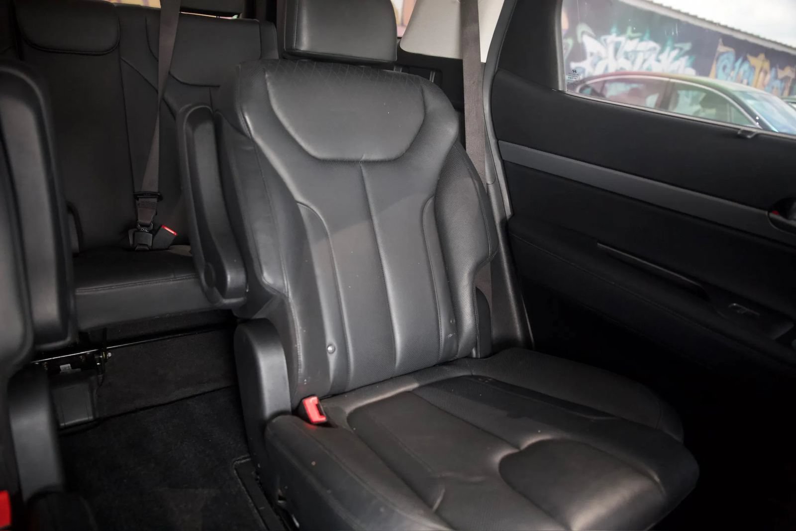 Used 2022 Hyundai Palisade SEL w/ Premium Package FWD image 14