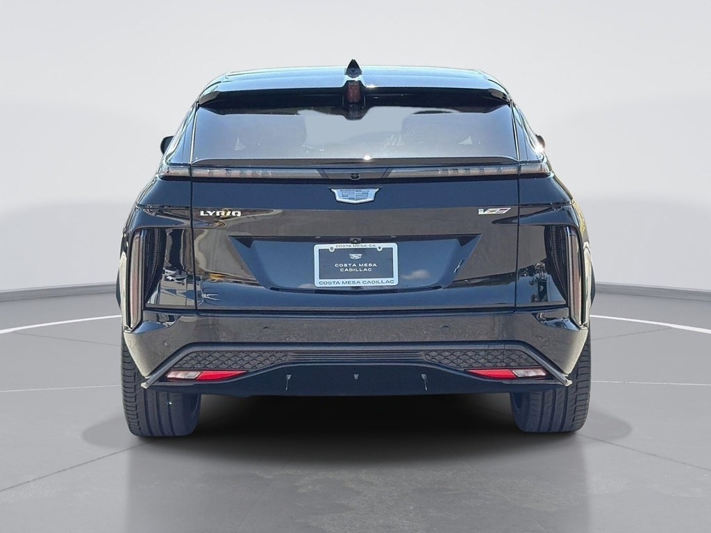 Used 2026 Cadillac Lyriq V w/ Exterior Carbon Fiber Package AWD/4WD image 4