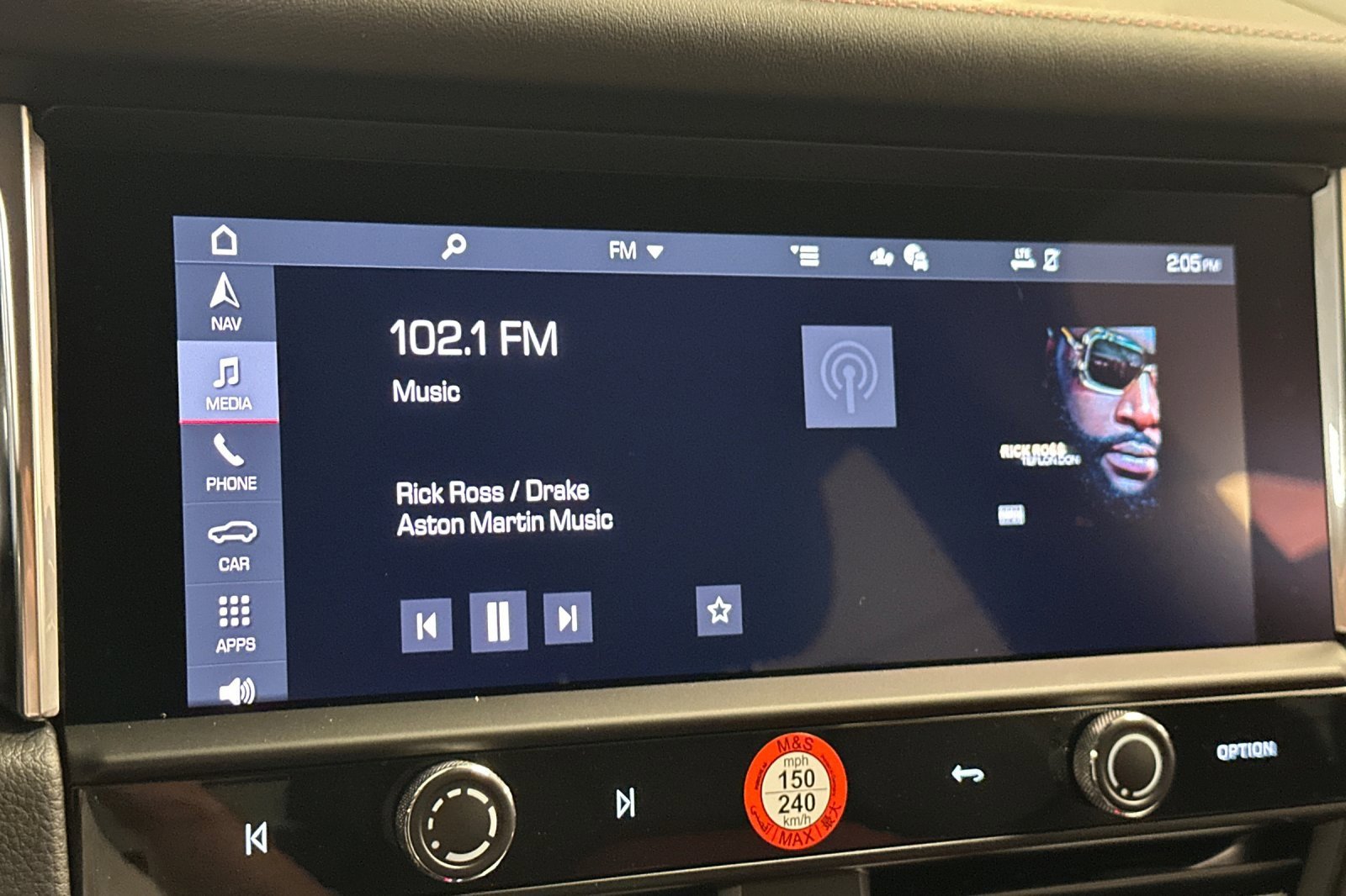 Used 2025 Porsche Macan image 19