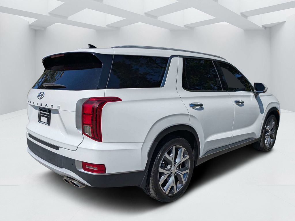 Used 2021 Hyundai Palisade SEL w/ Premium Package FWD image 3