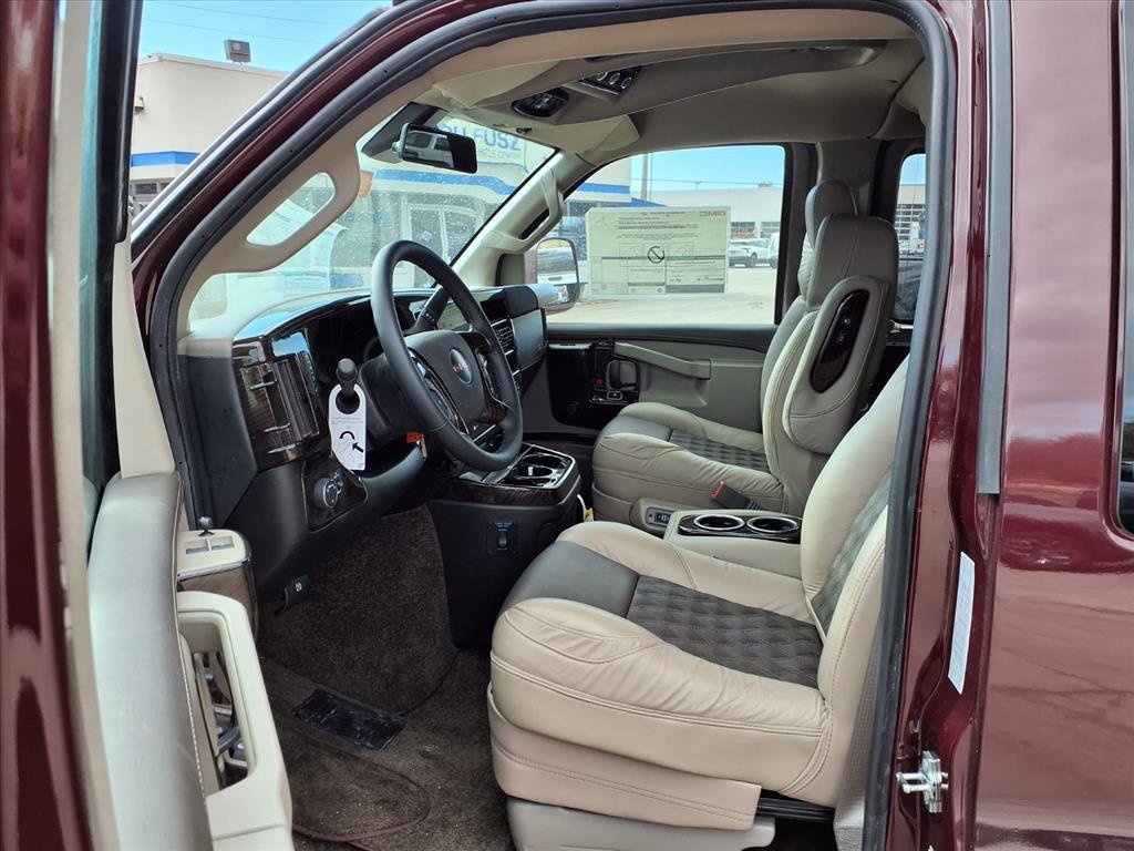 New 2026 GMC Savana 2500 Extended w/ Driver Convenience Package image 18