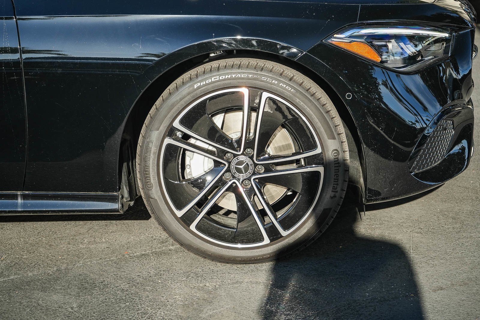 Used 2025 Mercedes-Benz CLE 300 4MATIC Coupe image 7