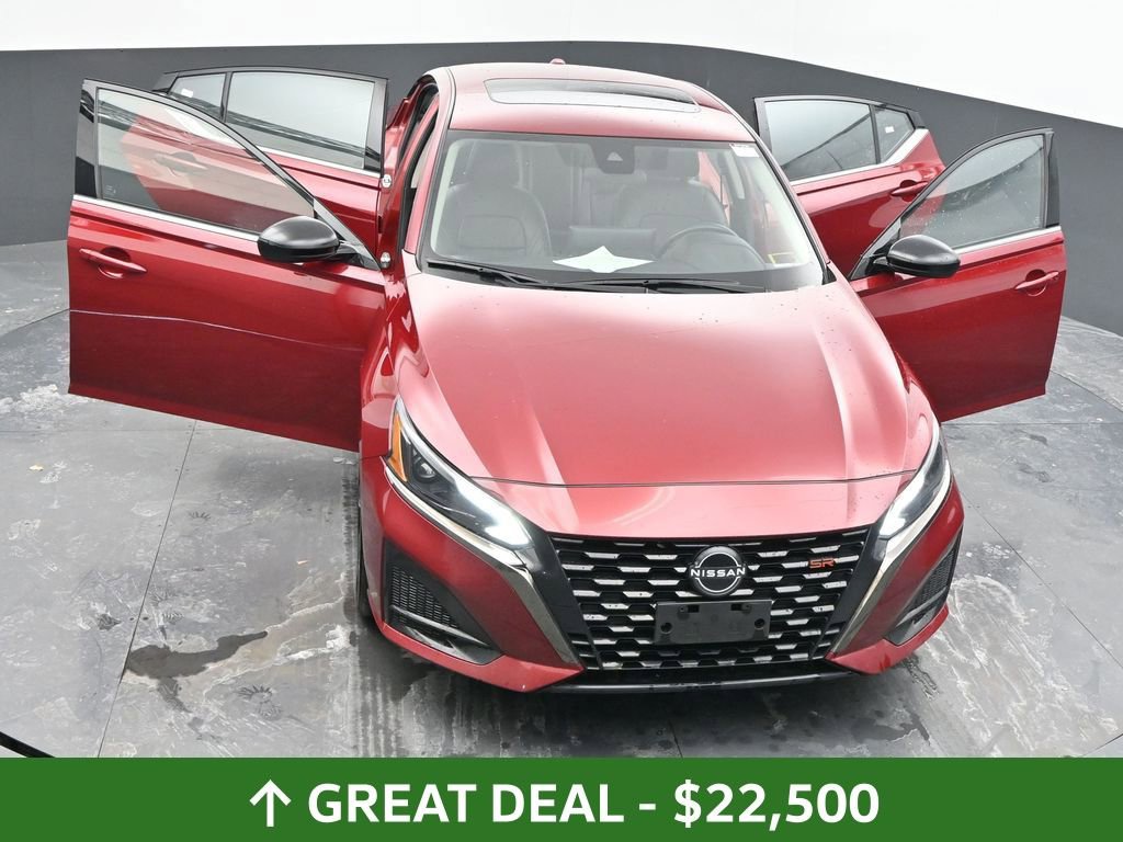 Used 2024 Nissan Altima 2.5 SR w/ SR Premium Package image 67
