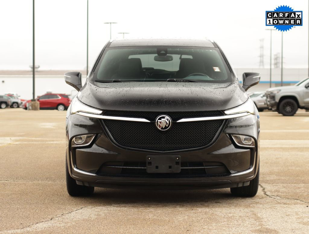 Used 2023 Buick Enclave Essence w/ Sport Touring Edition image 2