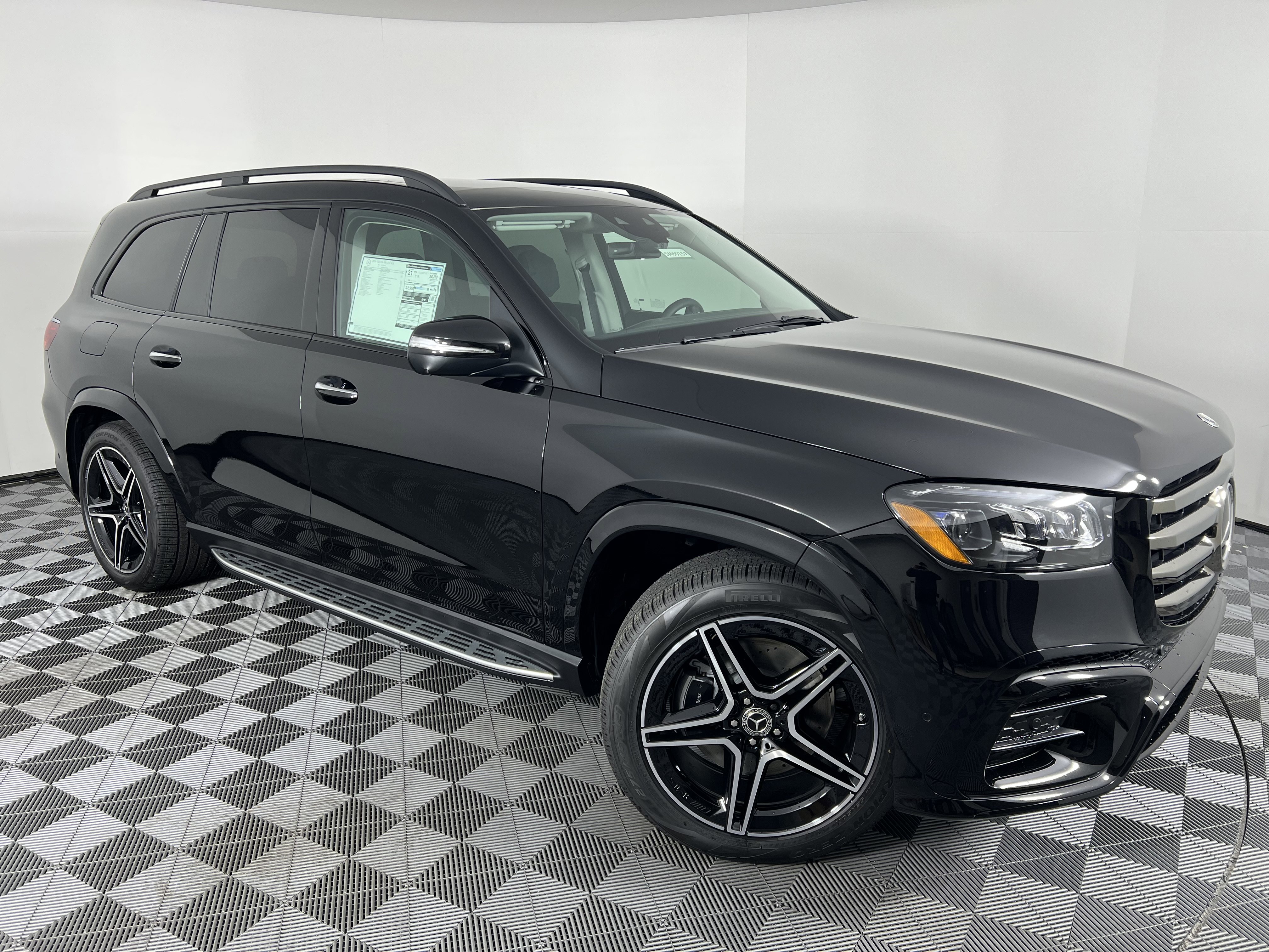 New 2026 Mercedes-Benz GLS 450 4MATIC image 2