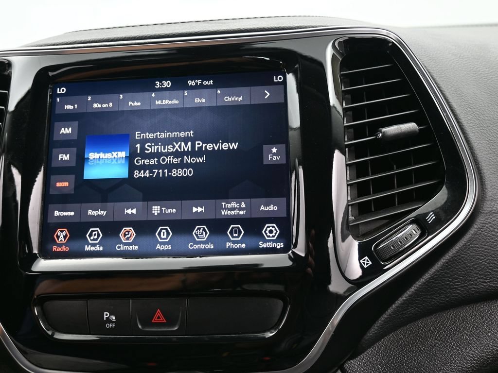 Used 2019 Jeep Cherokee Limited FWD image 21