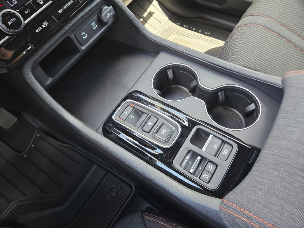 New 2026 Honda Pilot Sport image 14