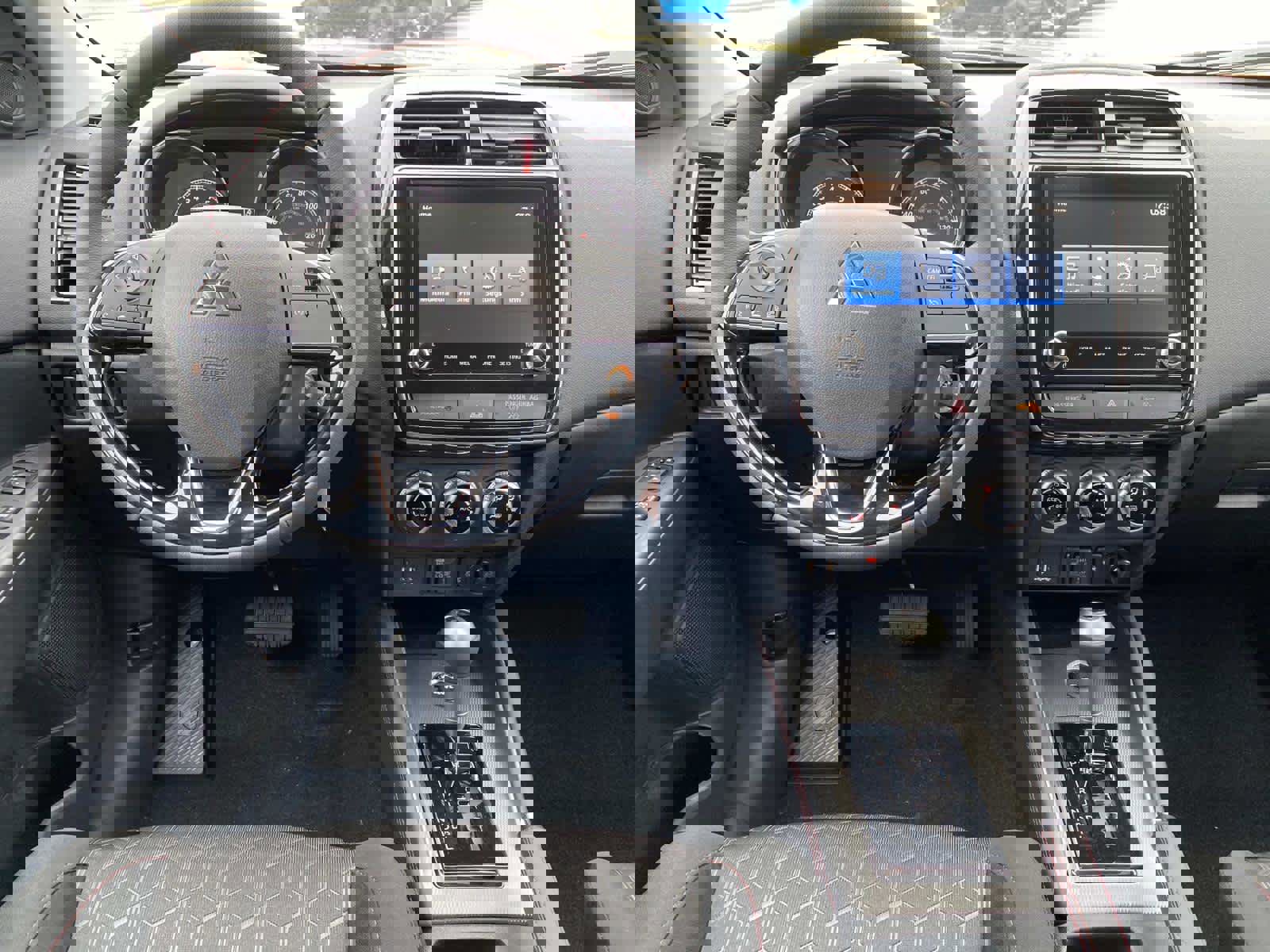 New 2025 Mitsubishi Outlander Sport LE image 8