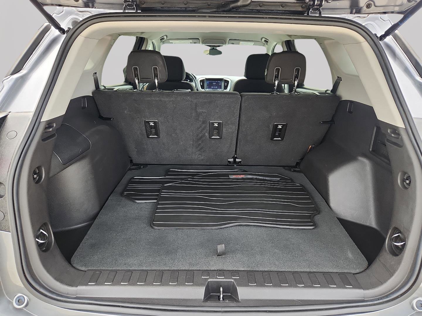 Used 2018 GMC Terrain SLE w/ Driver Convenience Package image 27