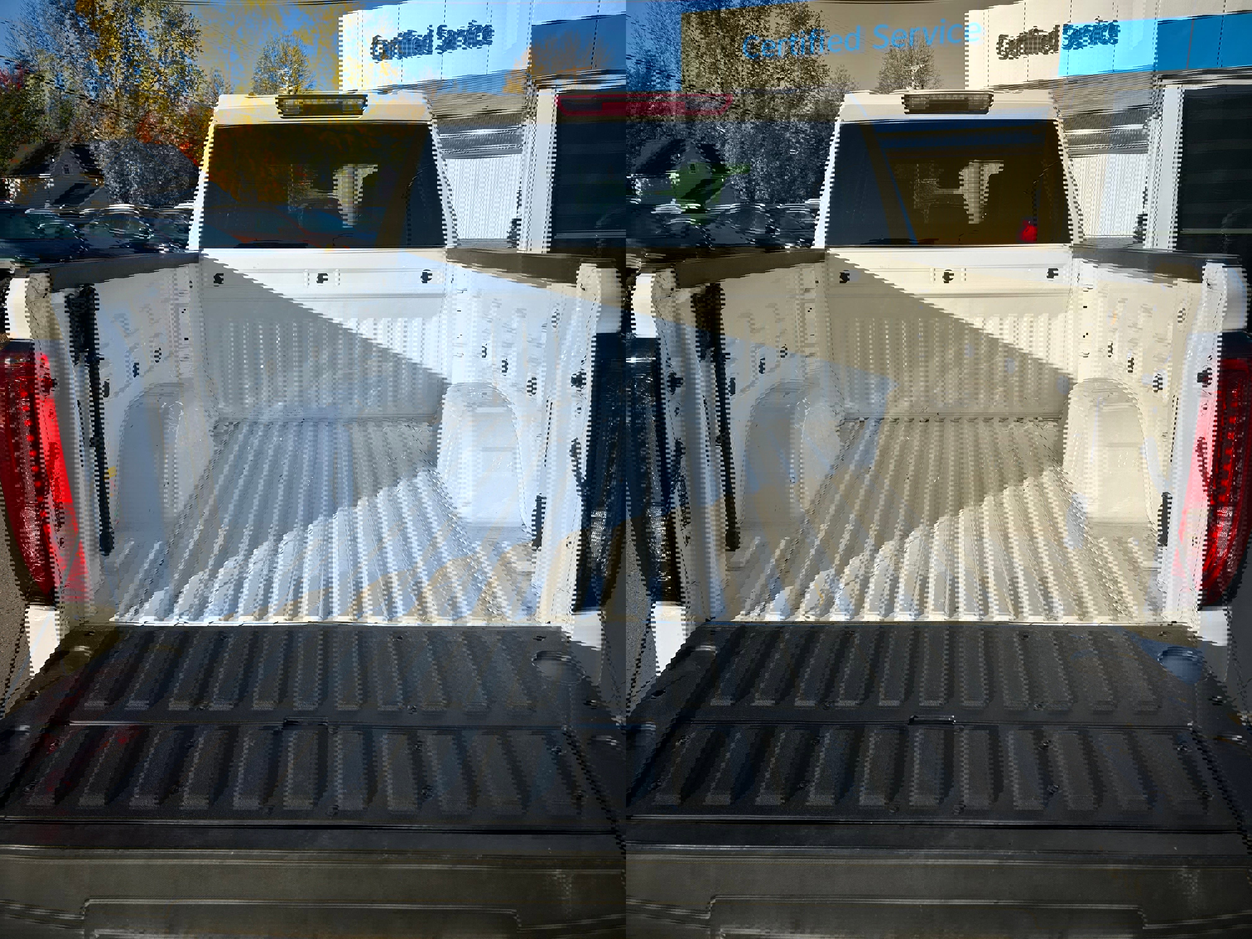 Used 2025 GMC Sierra 1500 SLT image 37