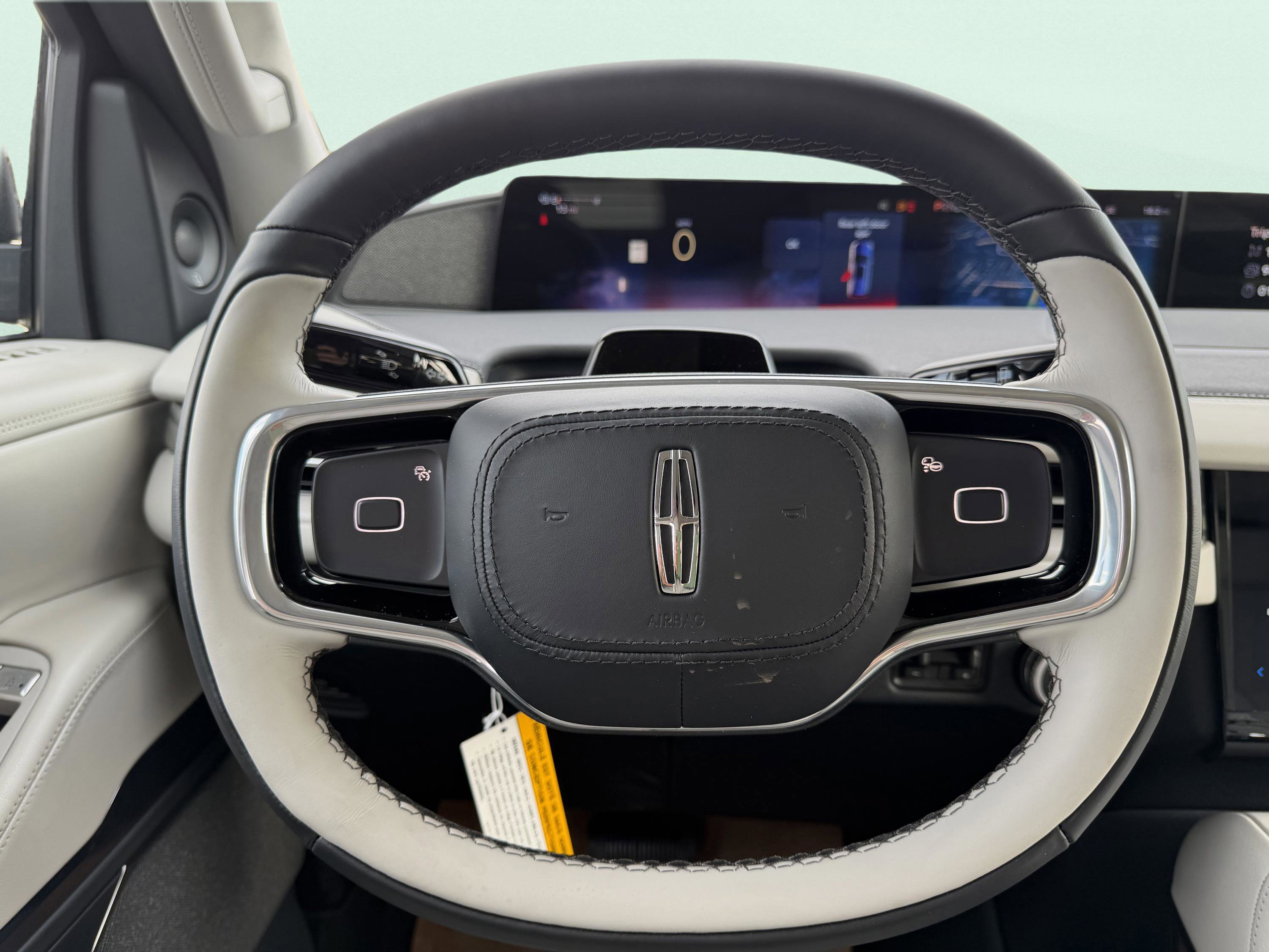New 2026 Lincoln Navigator Reserve w/ Jet Appearance Package image 16