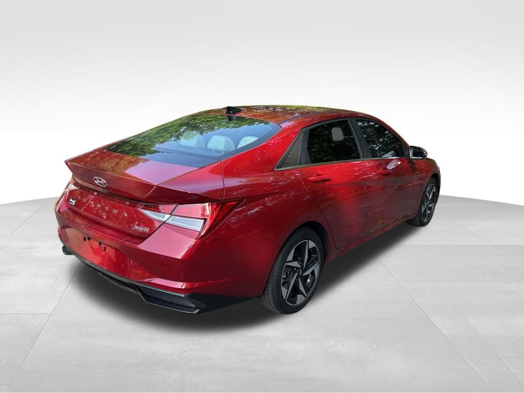 Used 2023 Hyundai Elantra Limited FWD image 5