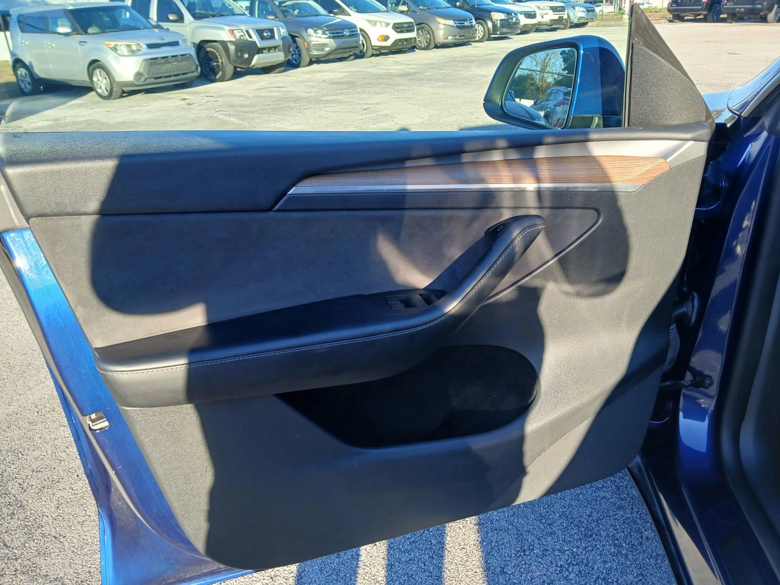 Used 2023 Tesla Model Y Long Range image 11