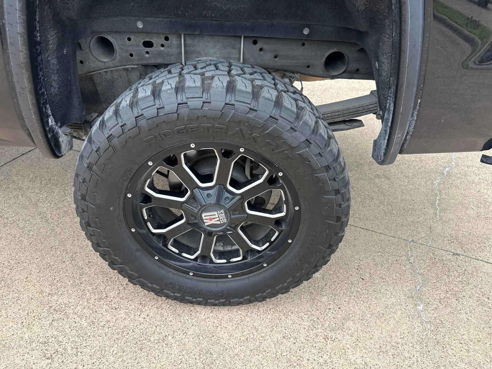 Used 2016 GMC Sierra 2500 Denali w/ Duramax Plus Package AWD/4WD image 9