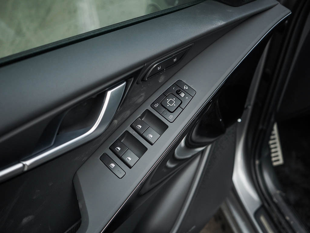 New 2026 Kia Niro SX Touring image 18