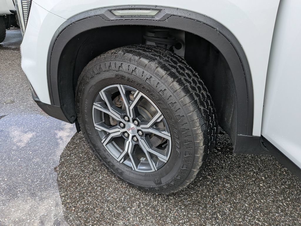 Used 2024 GMC Acadia AT4 AWD/4WD image 36