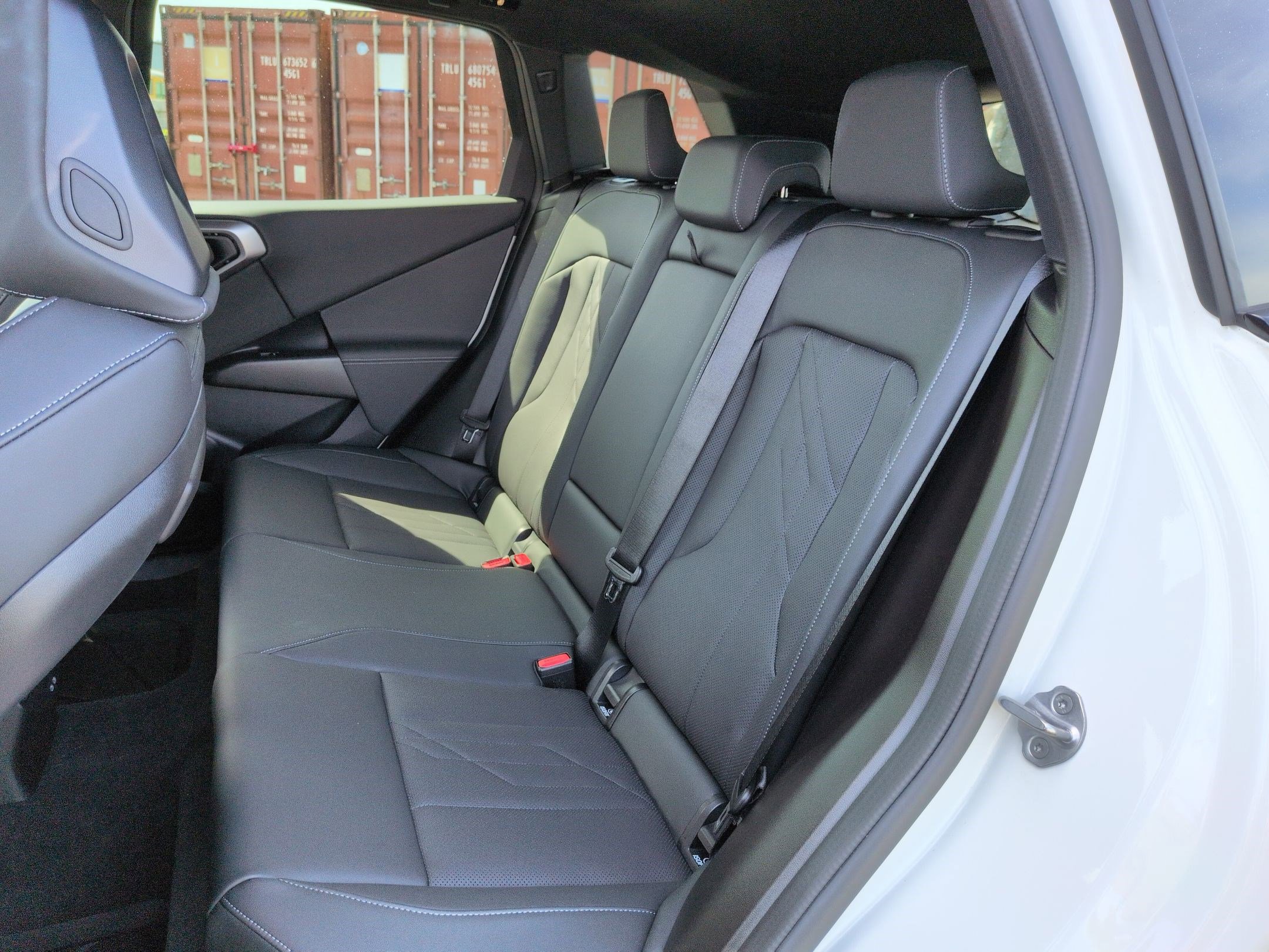 Used 2025 BMW X3 M50 w/ Premium Package image 30