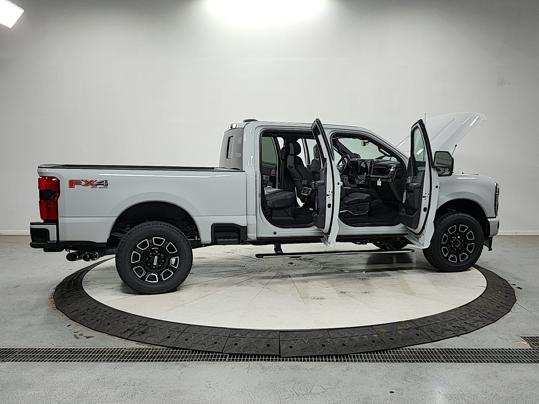 New 2026 Ford F250 Platinum AWD/4WD image 28