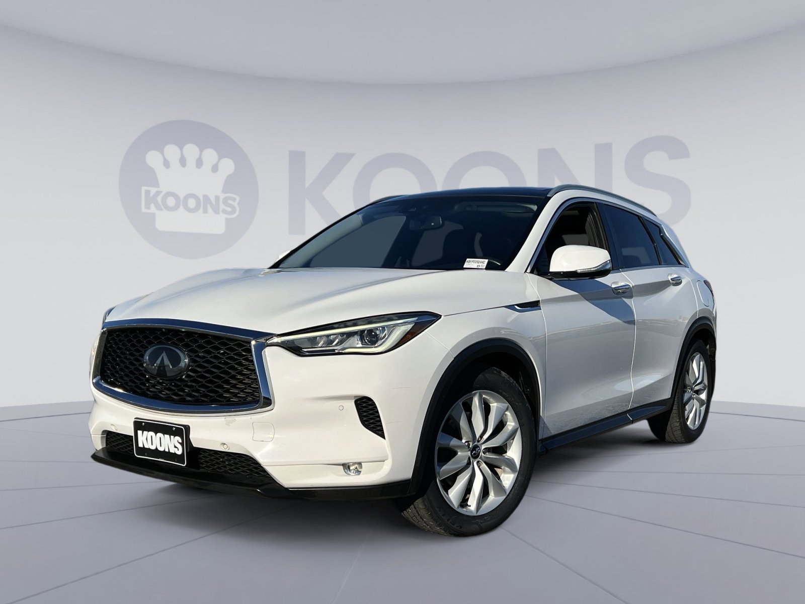 Used 2019 INFINITI QX50 Essential w/ Premium Heat Package image 1