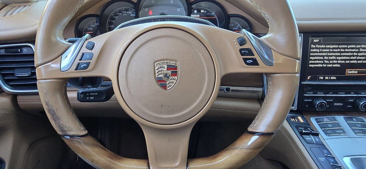 Used 2013 Porsche Panamera S w/ Premium Pkg Plus image 19