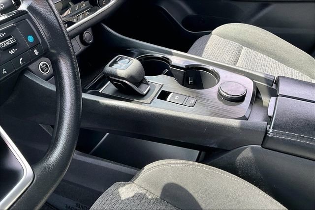 Certified 2023 Nissan Rogue SV image 18