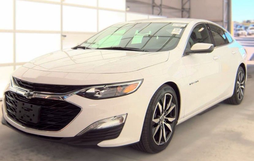 Used 2024 Chevrolet Malibu RS FWD image 2