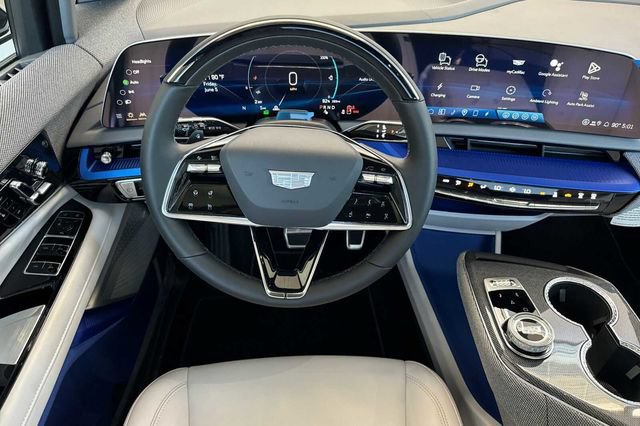 New 2026 Cadillac Optiq Sport 1 w/ LPO, Floor Liner Package AWD/4WD image 14