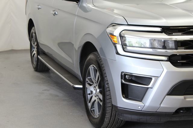 Used 2023 Ford Expedition Max Limited AWD/4WD image 3