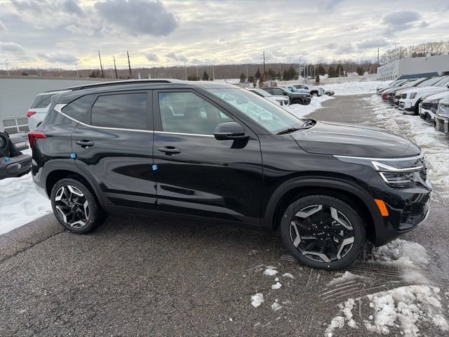 New 2026 Kia Seltos SX w/ SX Sunroof Package AWD/4WD image 2