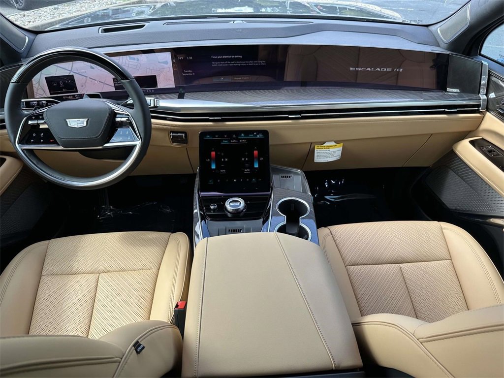 New 2026 Cadillac Escalade IQ Sport 2 w/ LPO, ONYX Package image 18