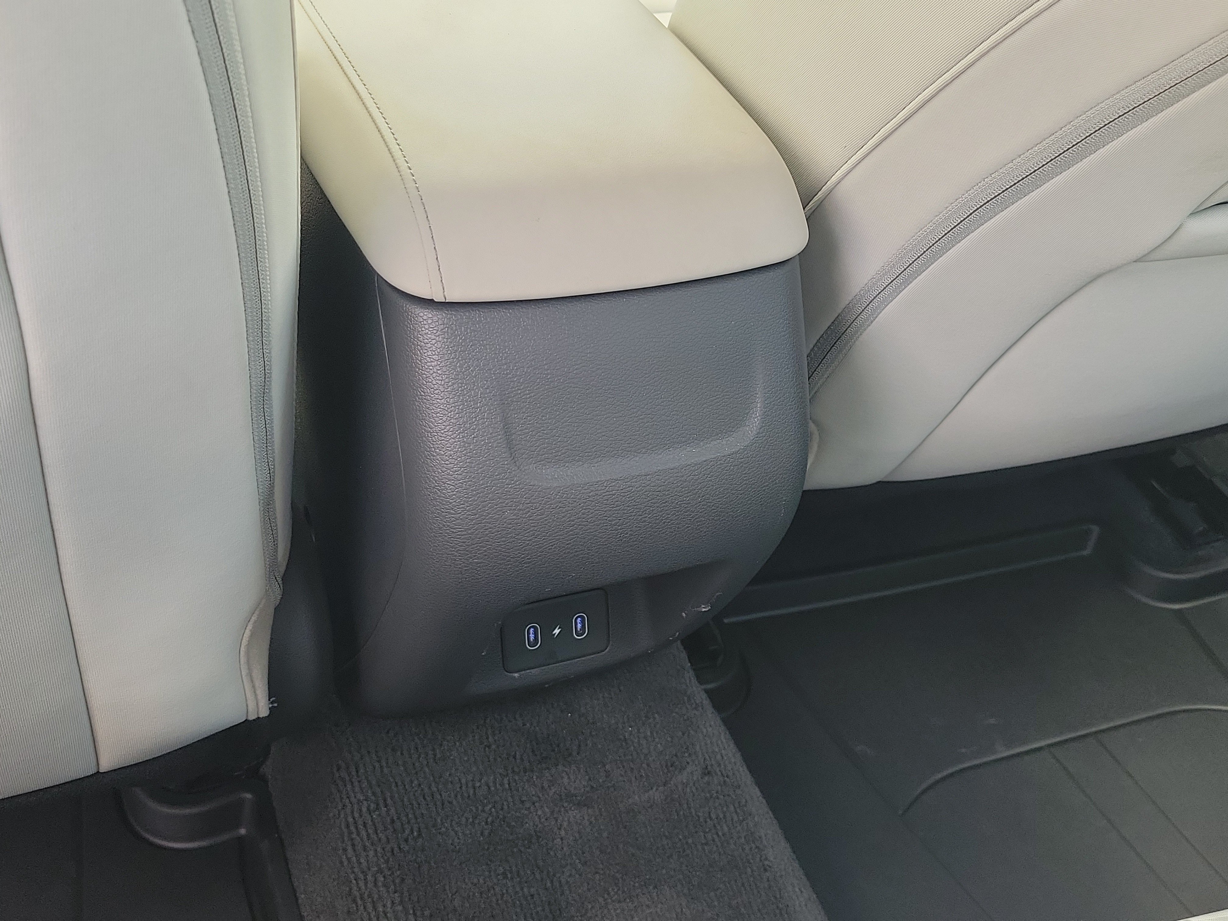 Used 2024 Hyundai Sonata SEL w/ Convenience Package FWD image 14