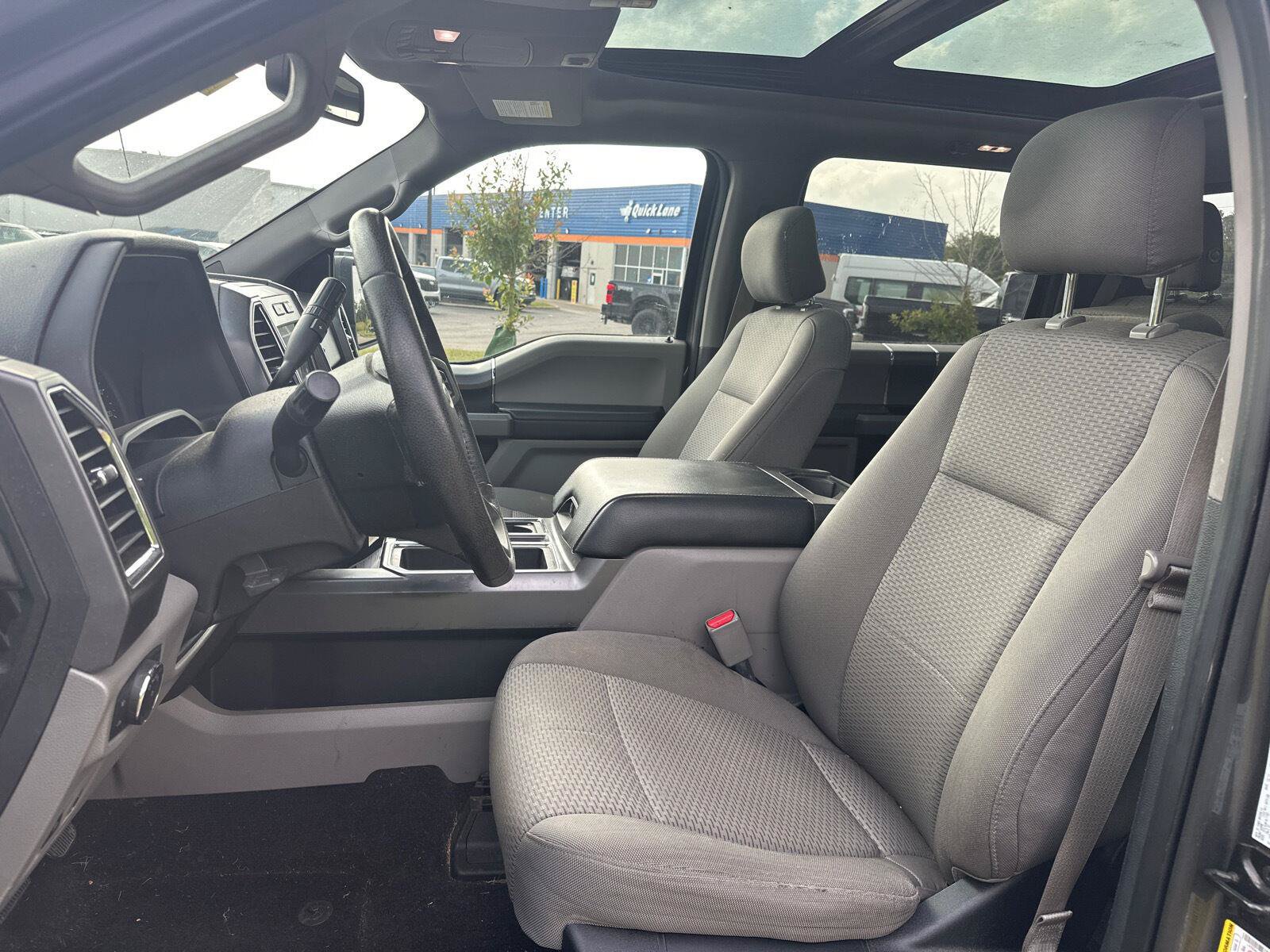 Used 2016 Ford F150 XLT w/ Equipment Group 302A Luxury AWD/4WD image 3