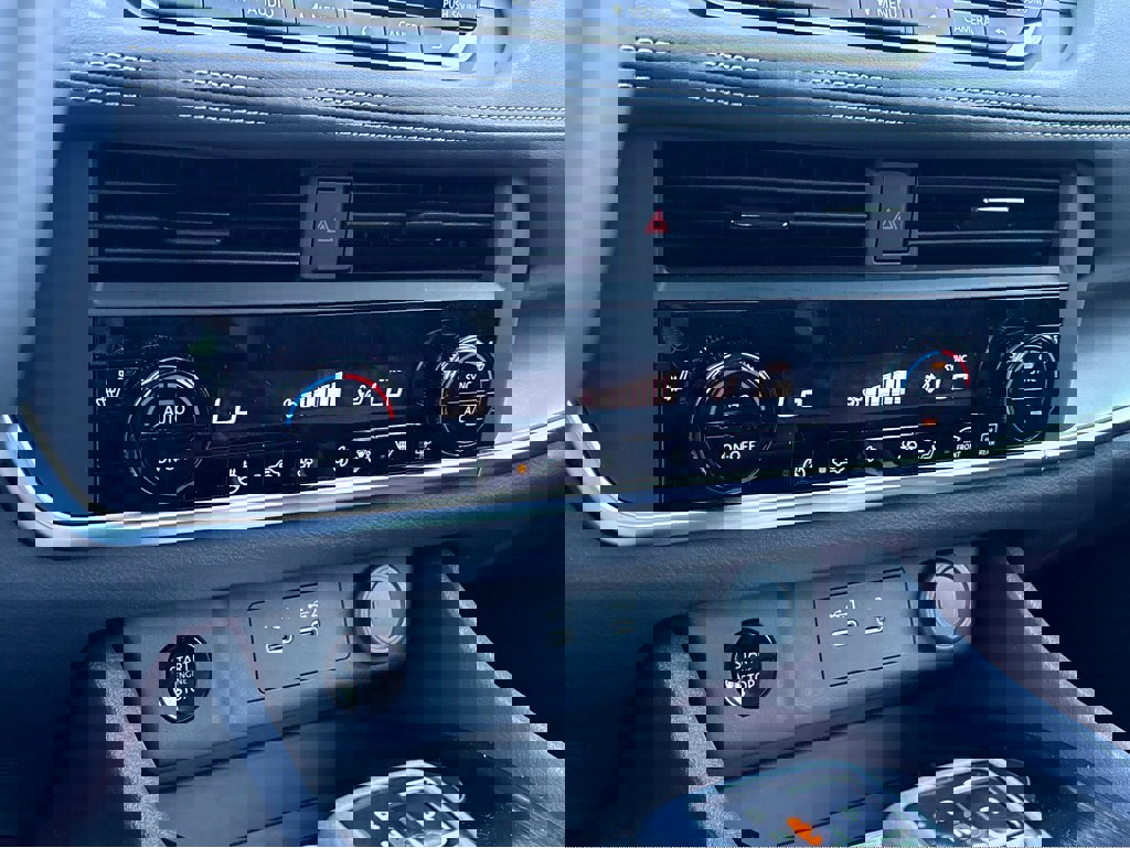 New 2026 Nissan Rogue SV image 11