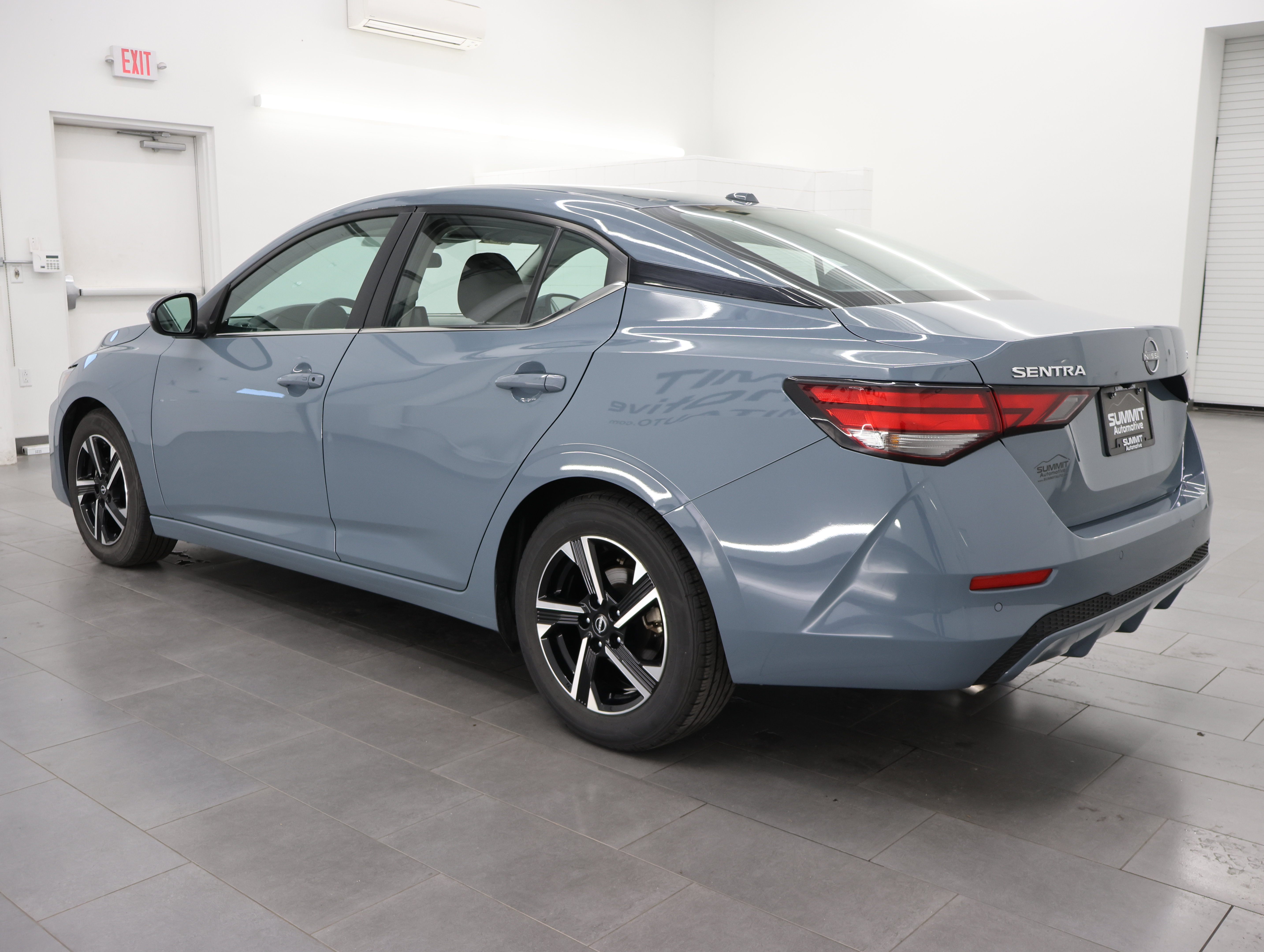 Used 2024 Nissan Sentra SV FWD image 6