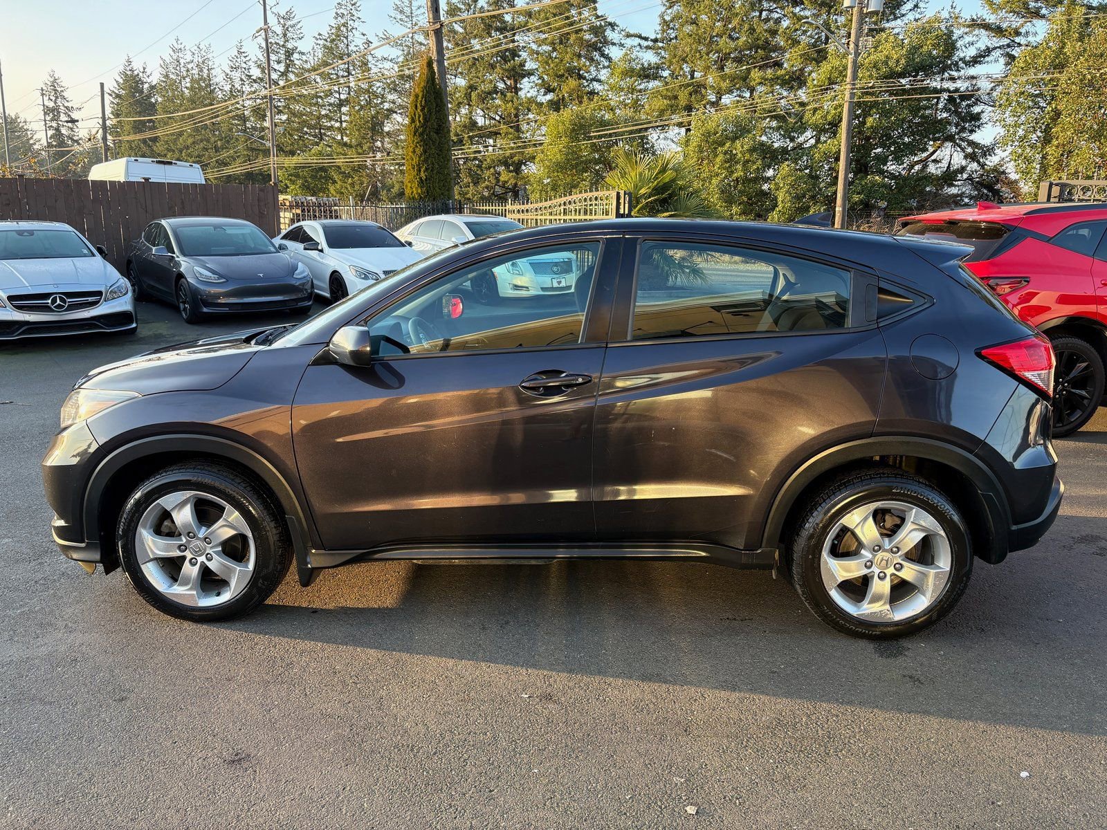 Used 2016 Honda HR-V LX image 4