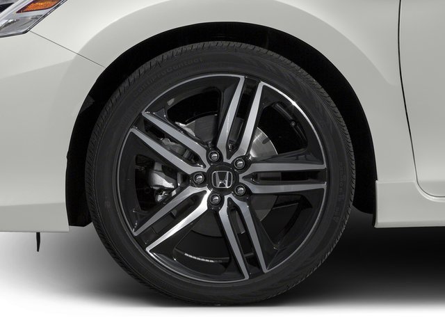 Used 2016 Honda Accord Touring image 10