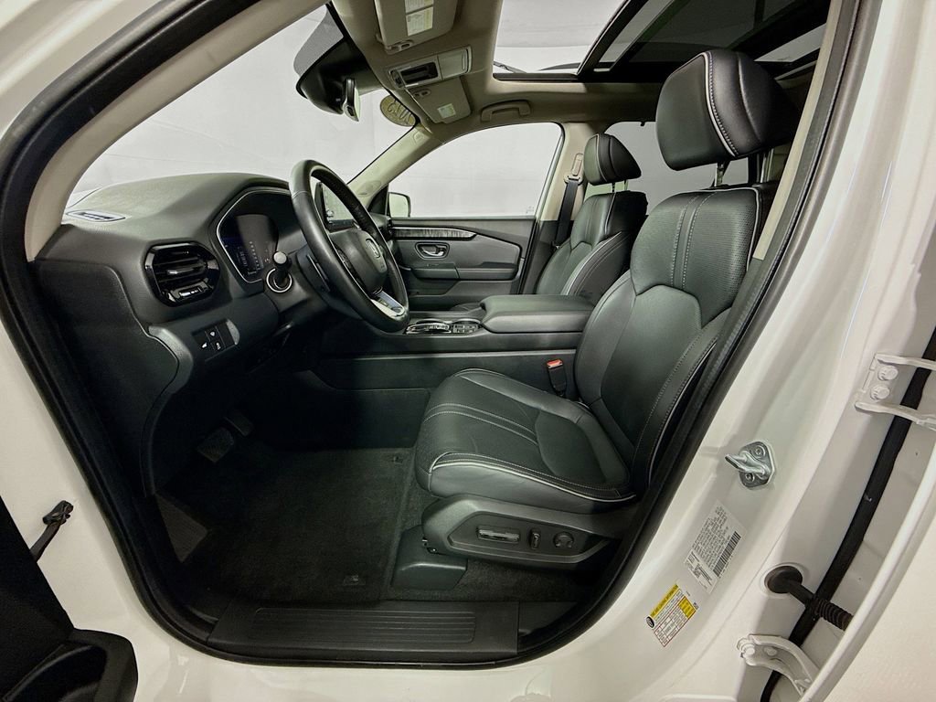 Certified 2023 Honda Pilot Elite image 19