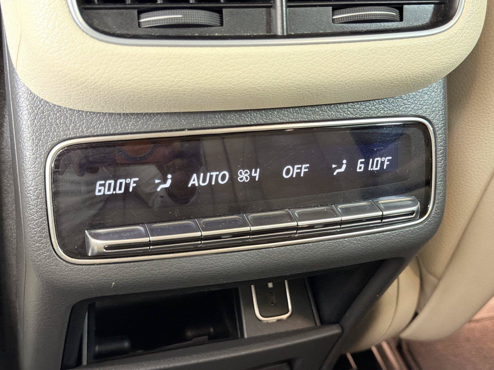 Used 2020 Mercedes-Benz GLS 450 4MATIC image 22