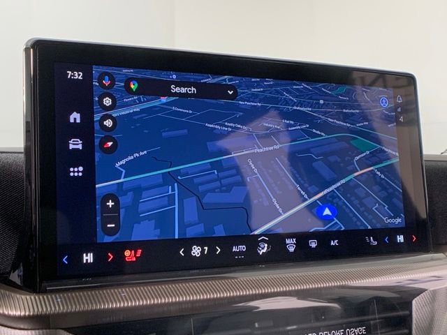 Used 2025 Ford Explorer Active w/ Active Comfort Package image 14