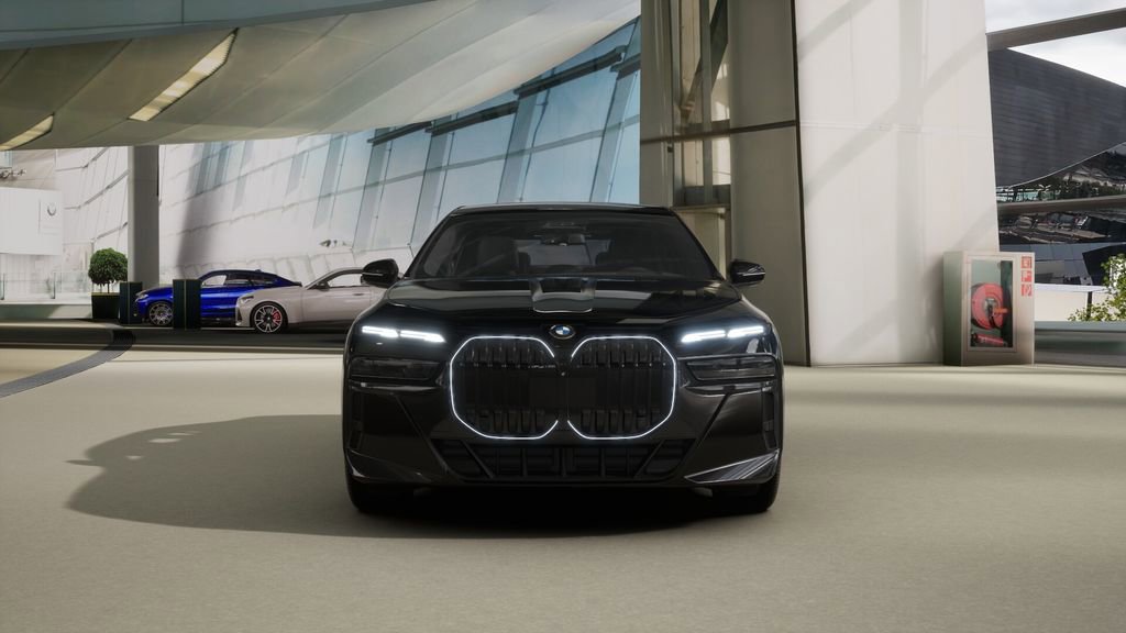 New 2026 BMW 760i xDrive w/ Executive Package image 3